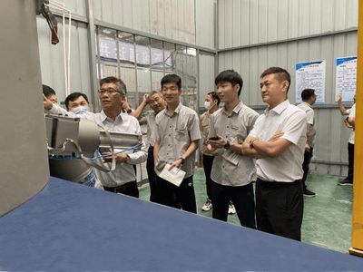 華建鋁業(yè)與涂?jī)|金屬粉末邦定技術(shù)交流會(huì)在山東涂?jī)|圓滿舉行